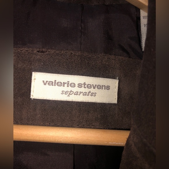 Vintage suede blazer/jacket. 2 button lined. Genuine leather. Front pockets. - Picture 2 of 12